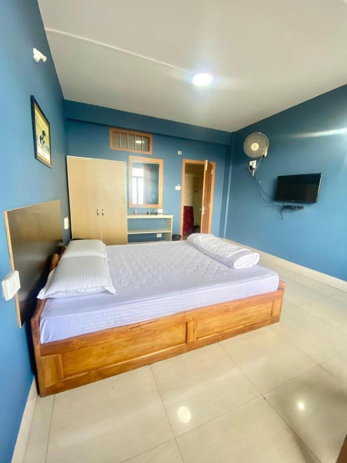 Chief Guest House Āīzawl Buitenkant foto