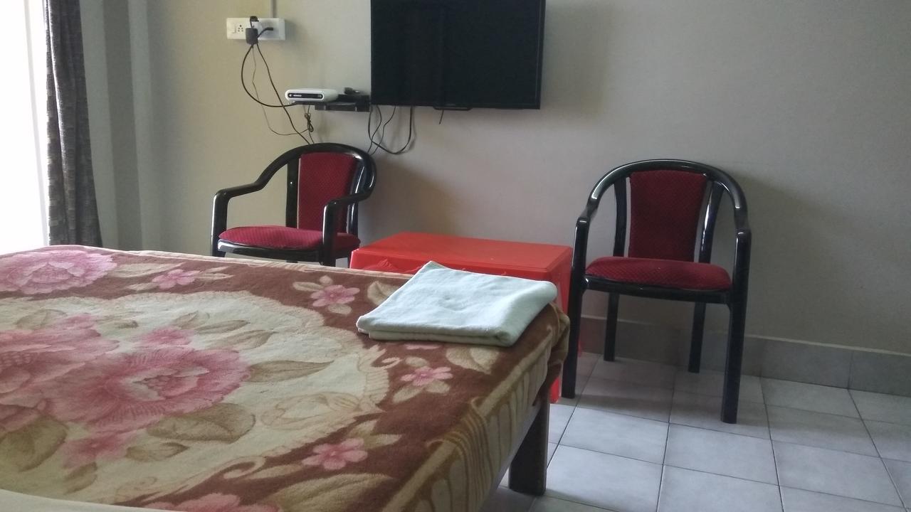 Chief Guest House Āīzawl Buitenkant foto