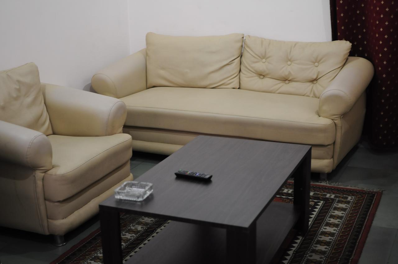 Chief Guest House Āīzawl Buitenkant foto