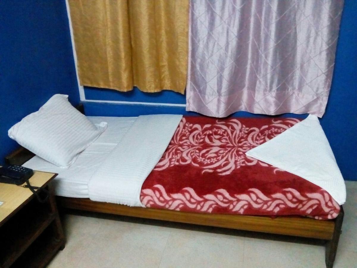Chief Guest House Āīzawl Buitenkant foto