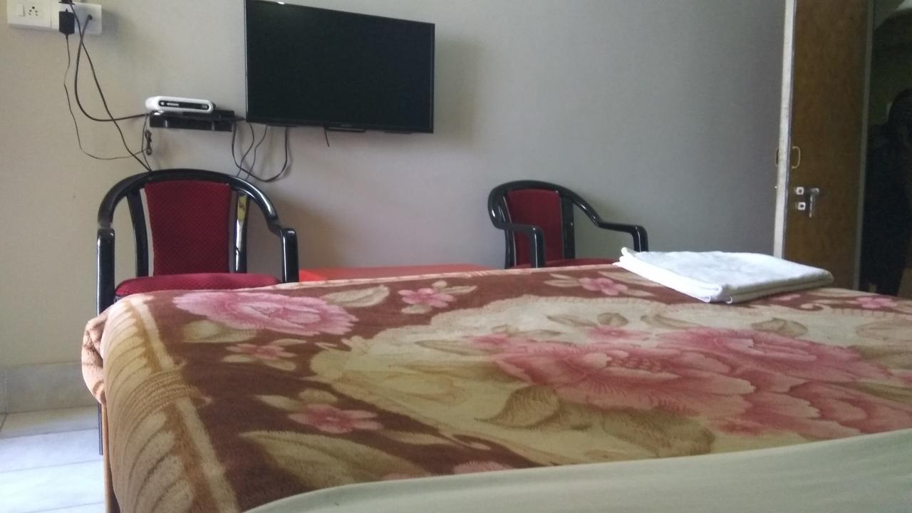 Chief Guest House Āīzawl Buitenkant foto